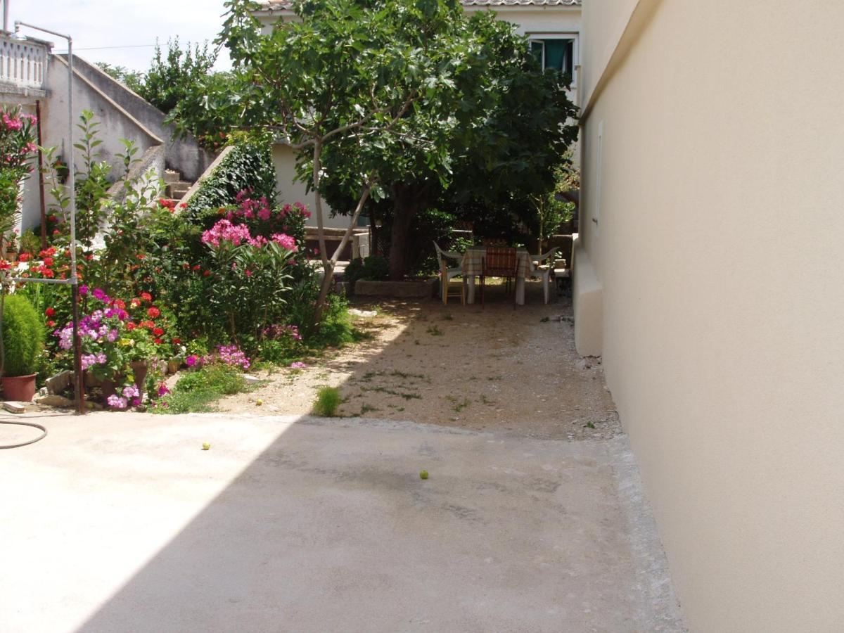 Apartments With A Parking Space Povljana, Pag - 228 Exterior photo